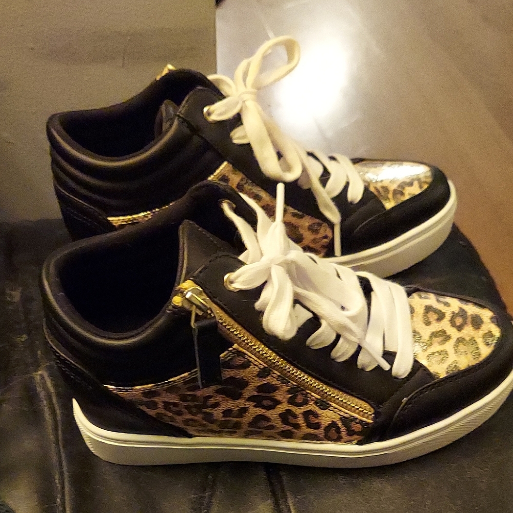 Nine West Black and Leopard Print Sneakers